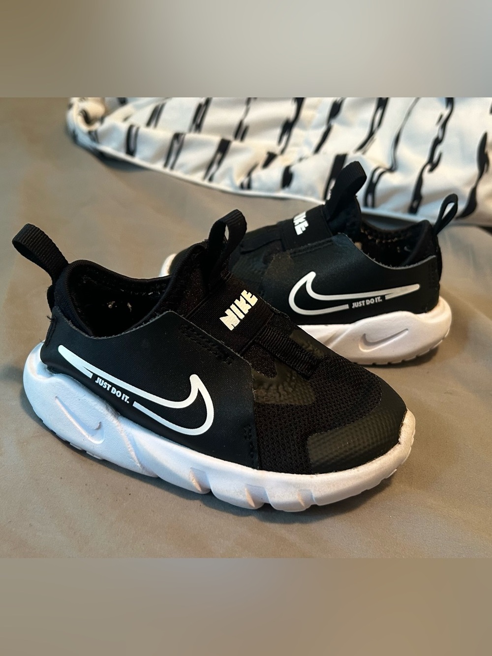 Nike Toddler Boys 7c Black & White Shoes